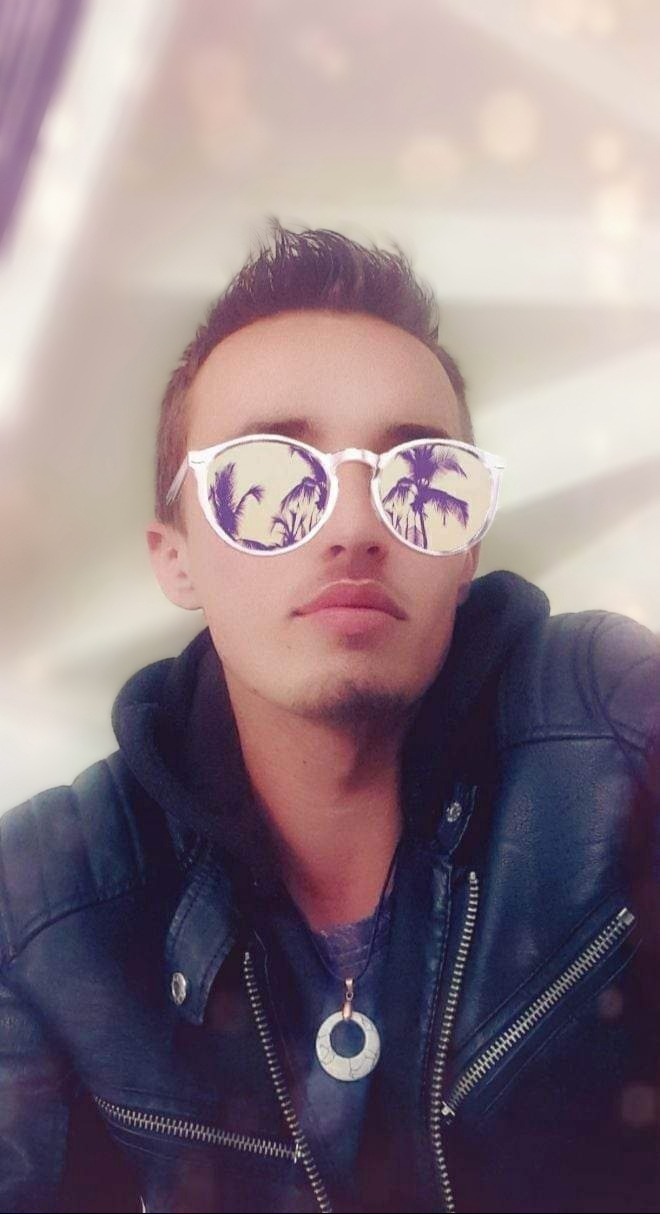 Profil de Jérôme, 22 ans, Drague gay à Mirchel