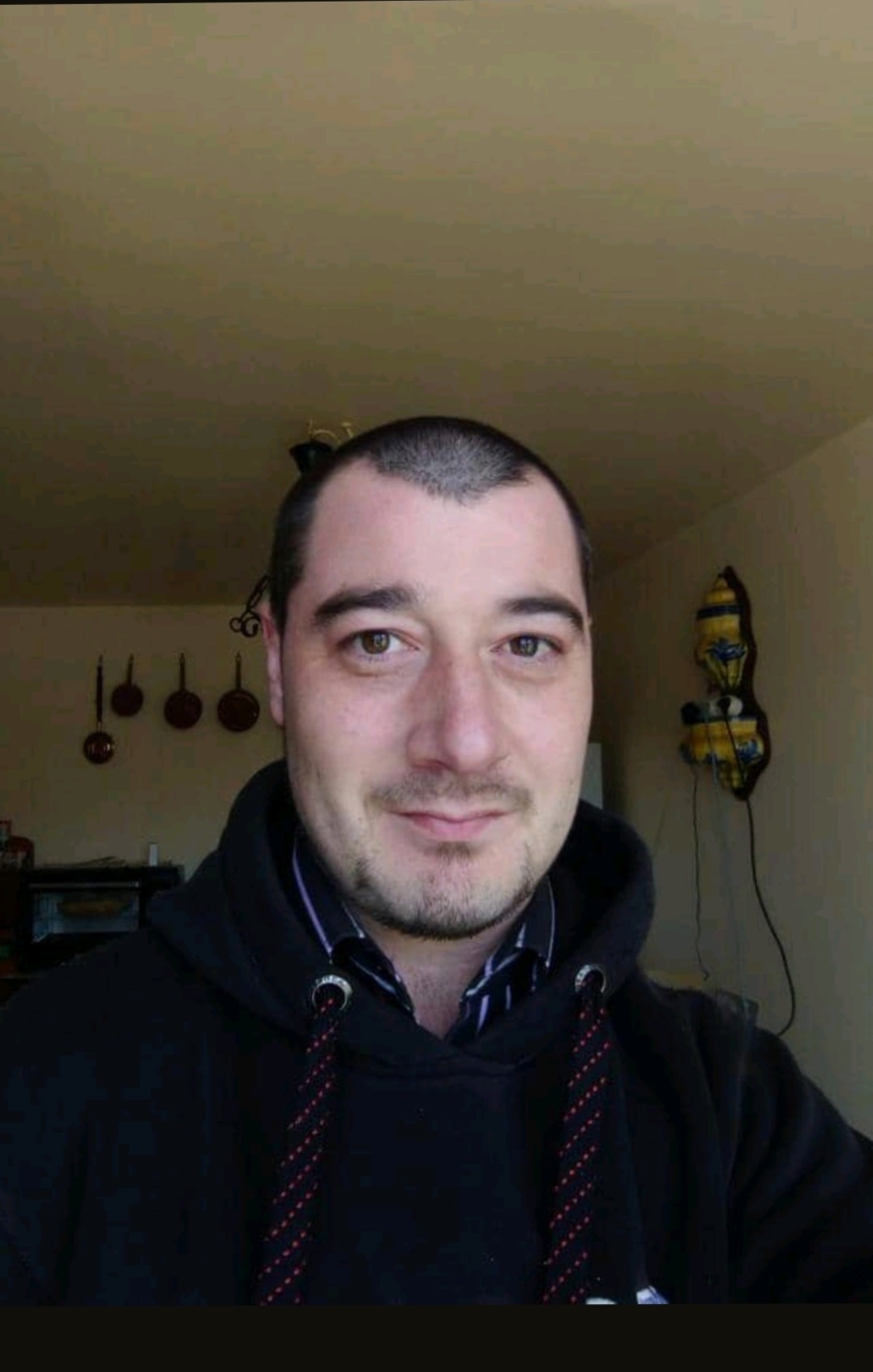 Profil de Briac, 36 ans, Drague gay à Gessenay
