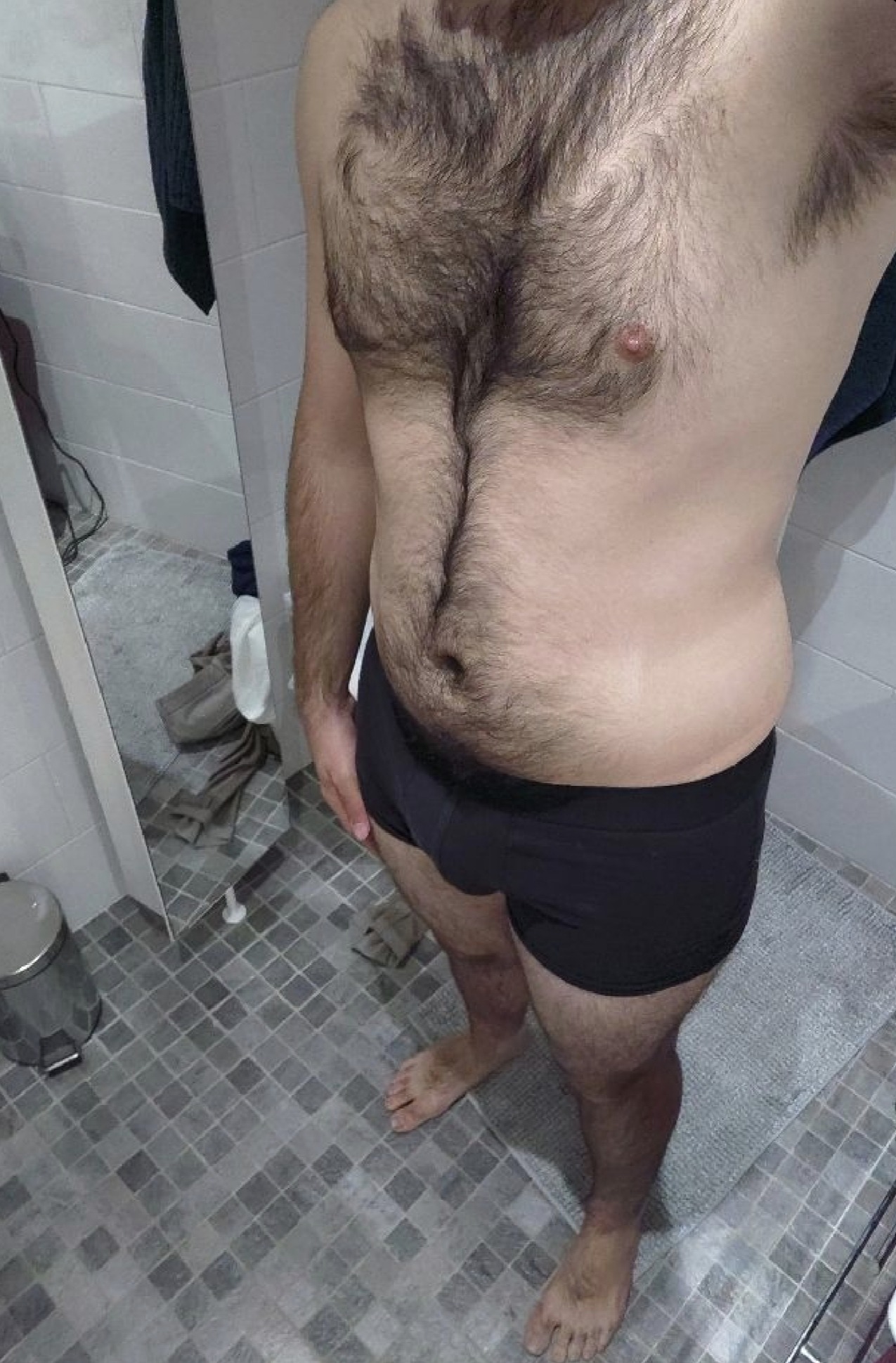 Profil de Henny, 21 ans, Drague gay à Lutry