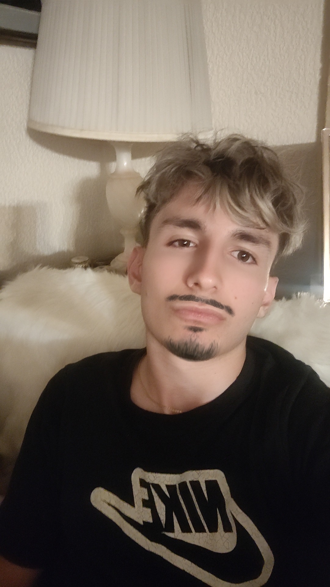 Profil de Soufyan, 18 ans, Drague gay à Pugerna