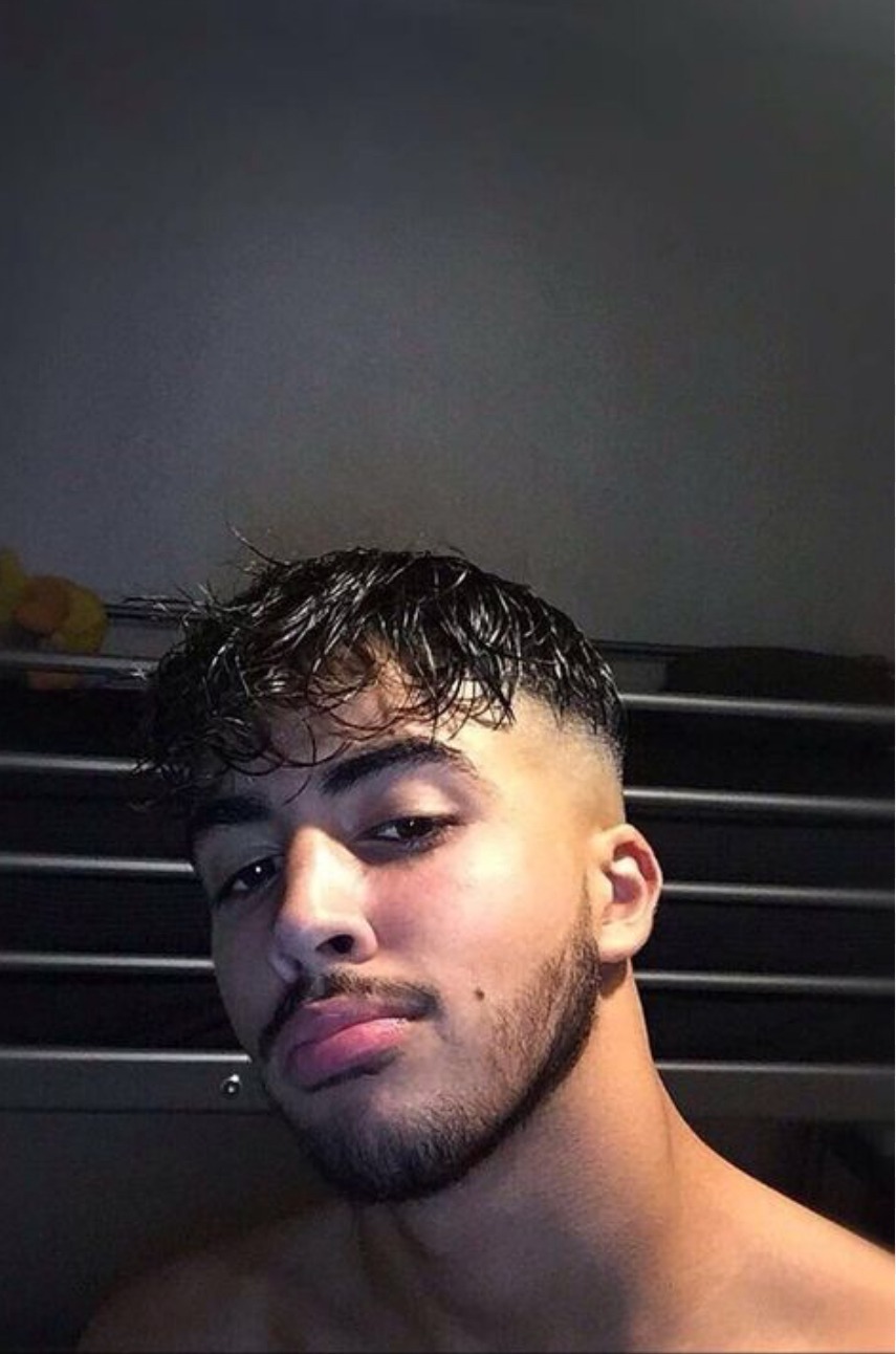 Profil de Zainoudine, 20 ans, Drague gay à Sévery