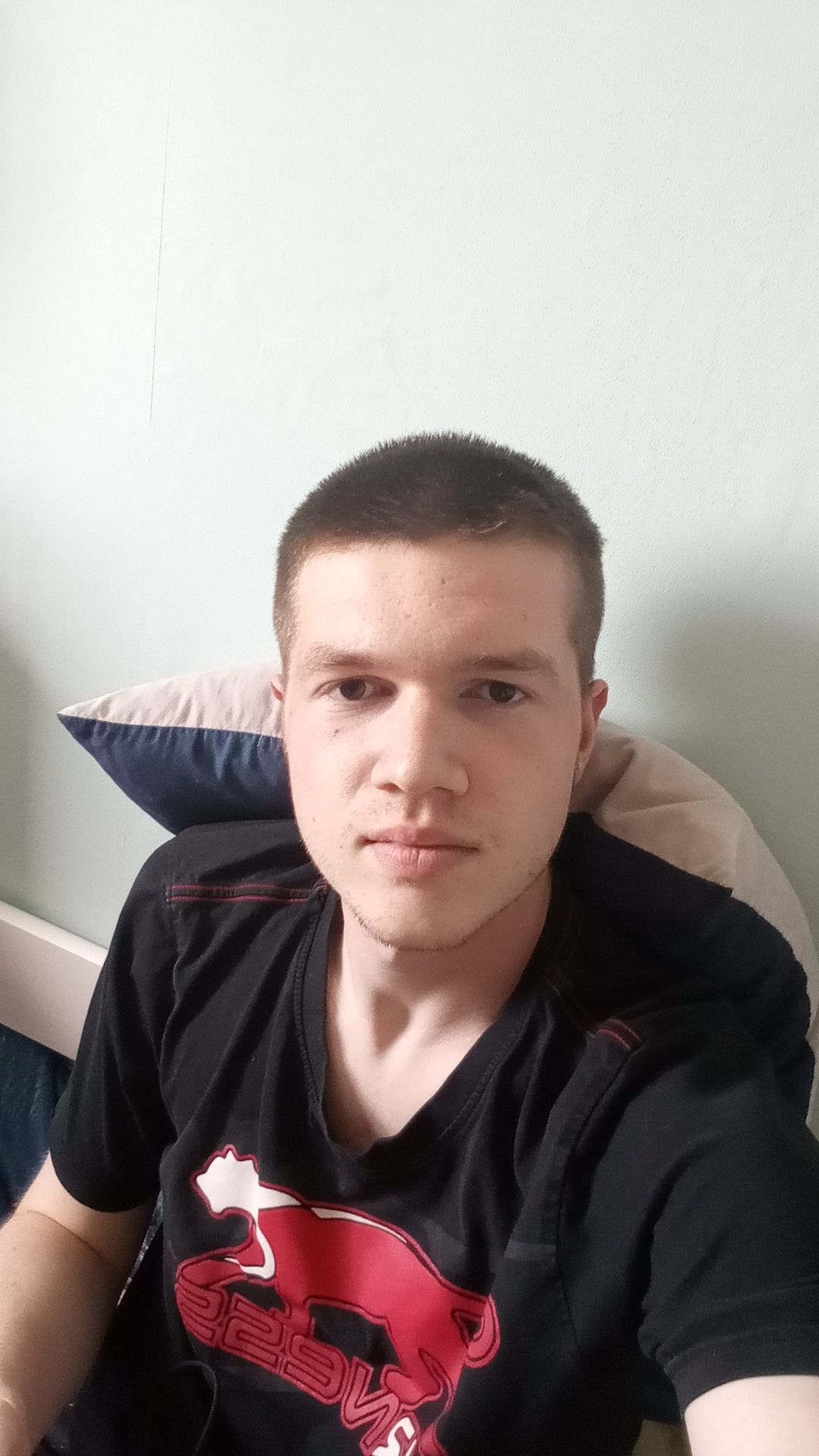 Profil de Senzo, 23 ans, Drague gay à Rothenthurm