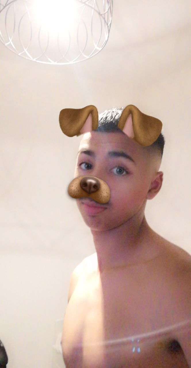 Profil de Federico, 22 ans, Drague gay à Bollingen