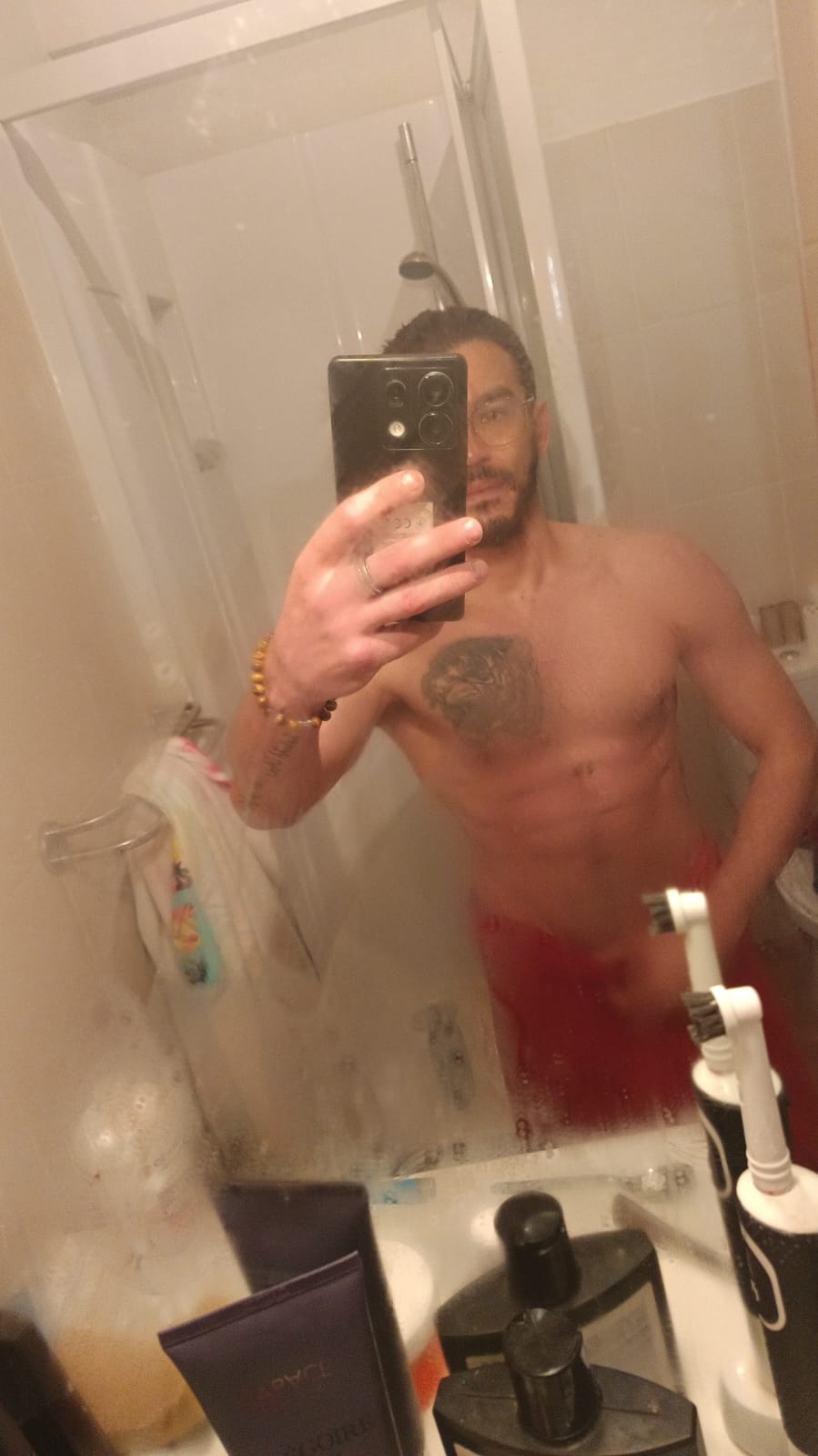 Profil de Hery, 34 ans, Drague gay à Lavigny