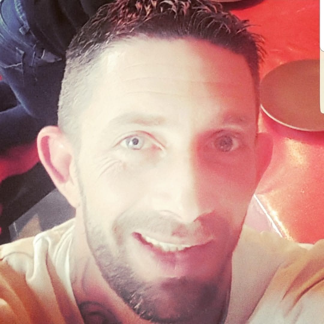 Profil de Chawki, 40 ans, Drague gay à Gryon