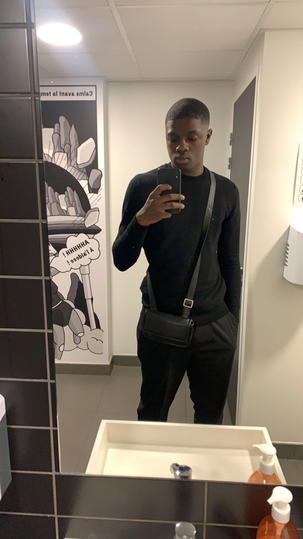 Profil de Perry, 19 ans, Drague gay à Lutry