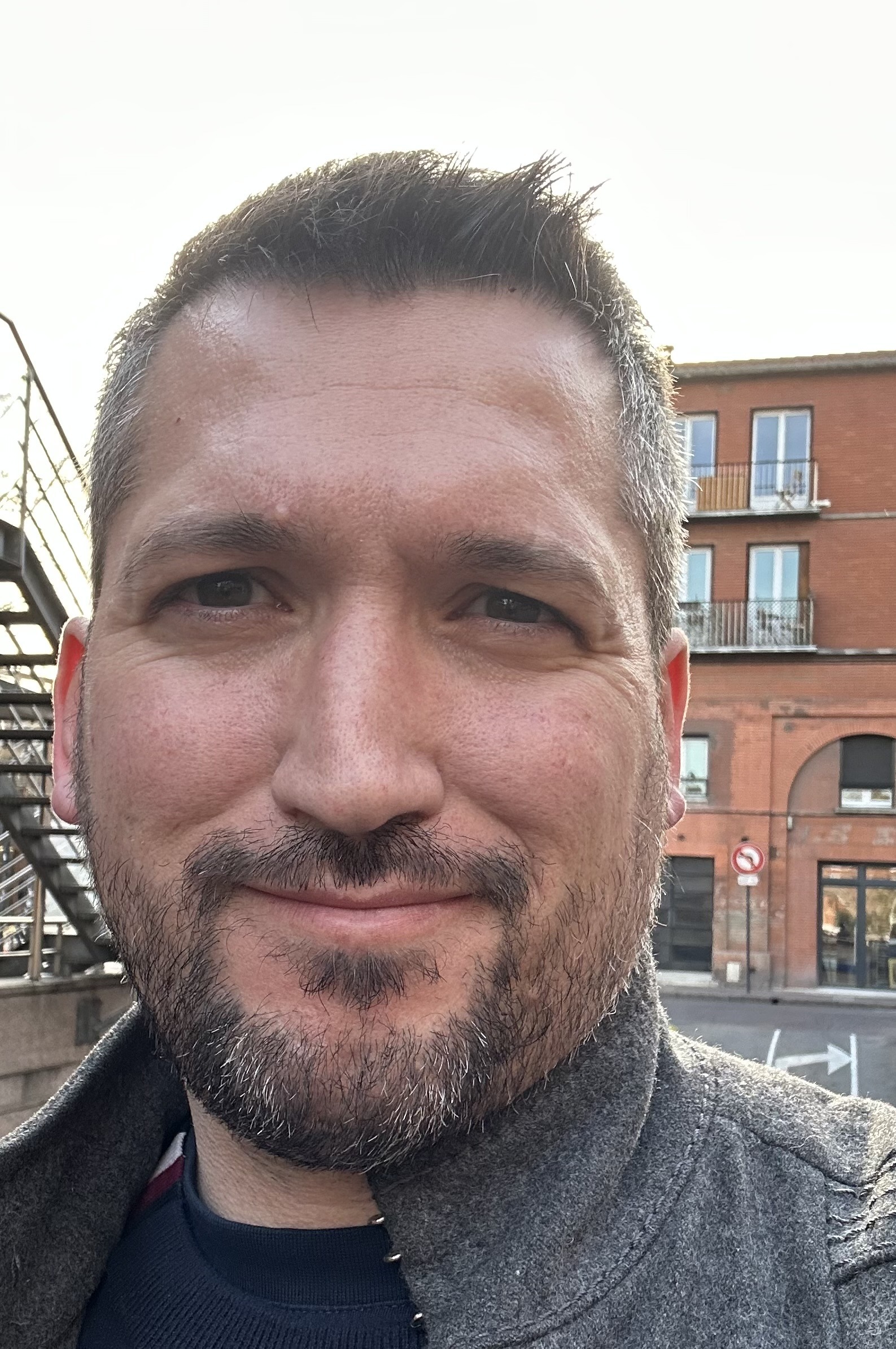 Profil de Ensar, 39 ans, Drague gay à Bévilard