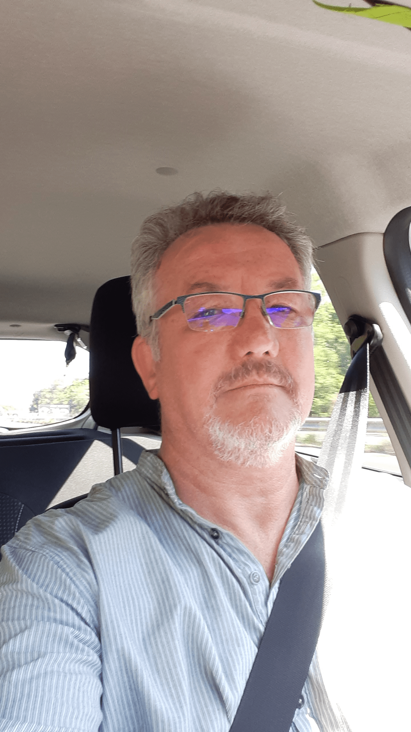 Profil de Foad, 55 ans, Drague gay à Wolfwil