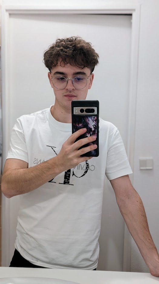 Profil de Rémy, 24 ans, Drague gay à Assens