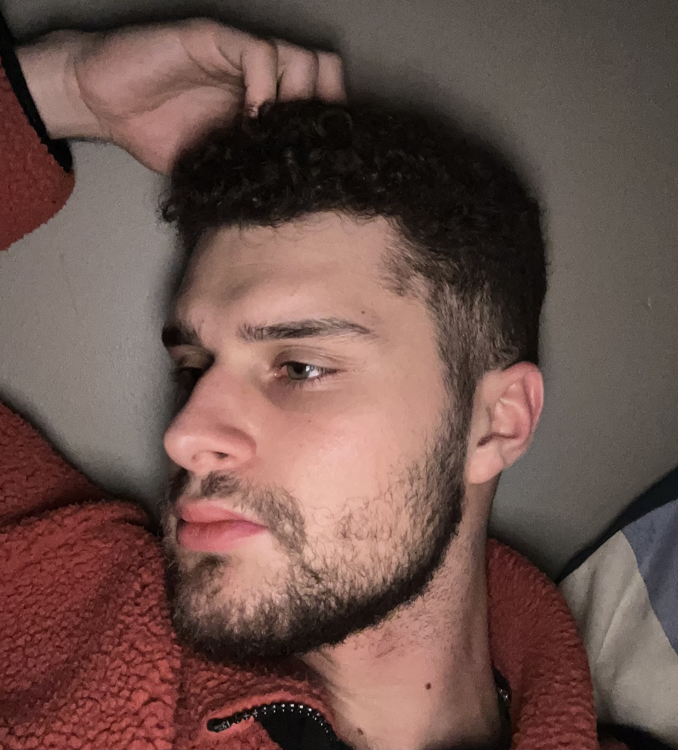 Profil de Nash, 25 ans, Drague gay à Oberthal