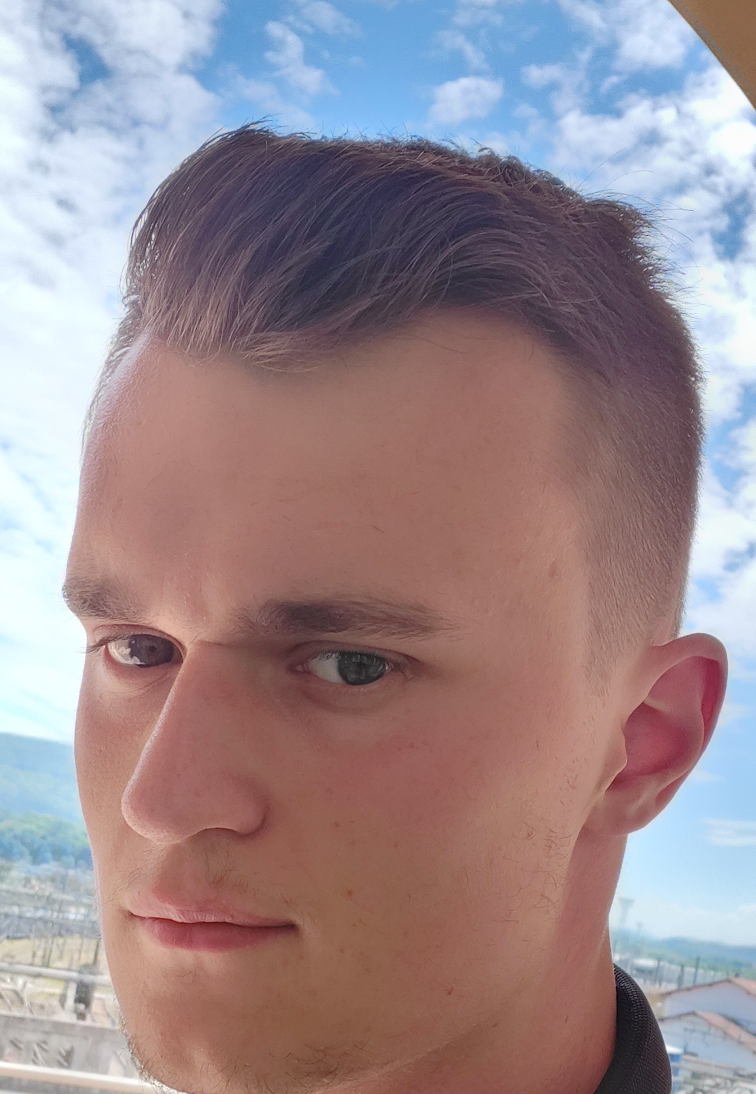 Profil de Néo, 25 ans, Drague gay à Versoix