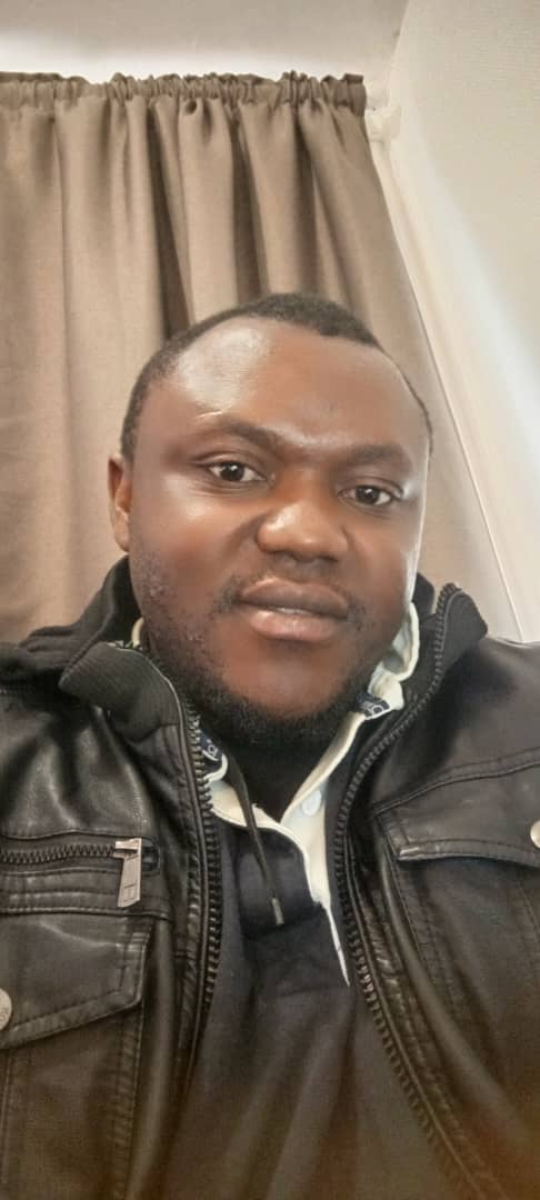 Profil de Babacar, 37 ans, Drague gay à Bonaduz