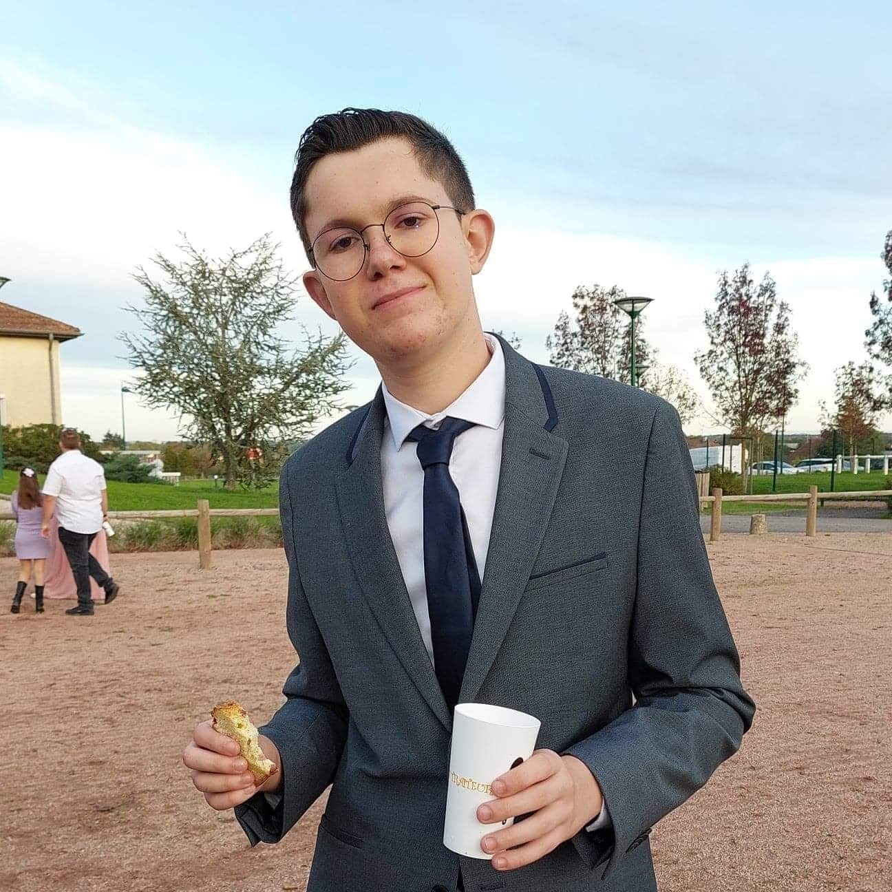 Profil de Nordine, 21 ans, Drague gay à Aedermannsdorf