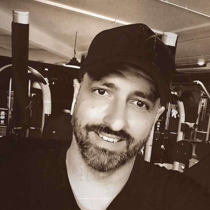 Profil de Jalil, 36 ans, Drague gay à Kiental