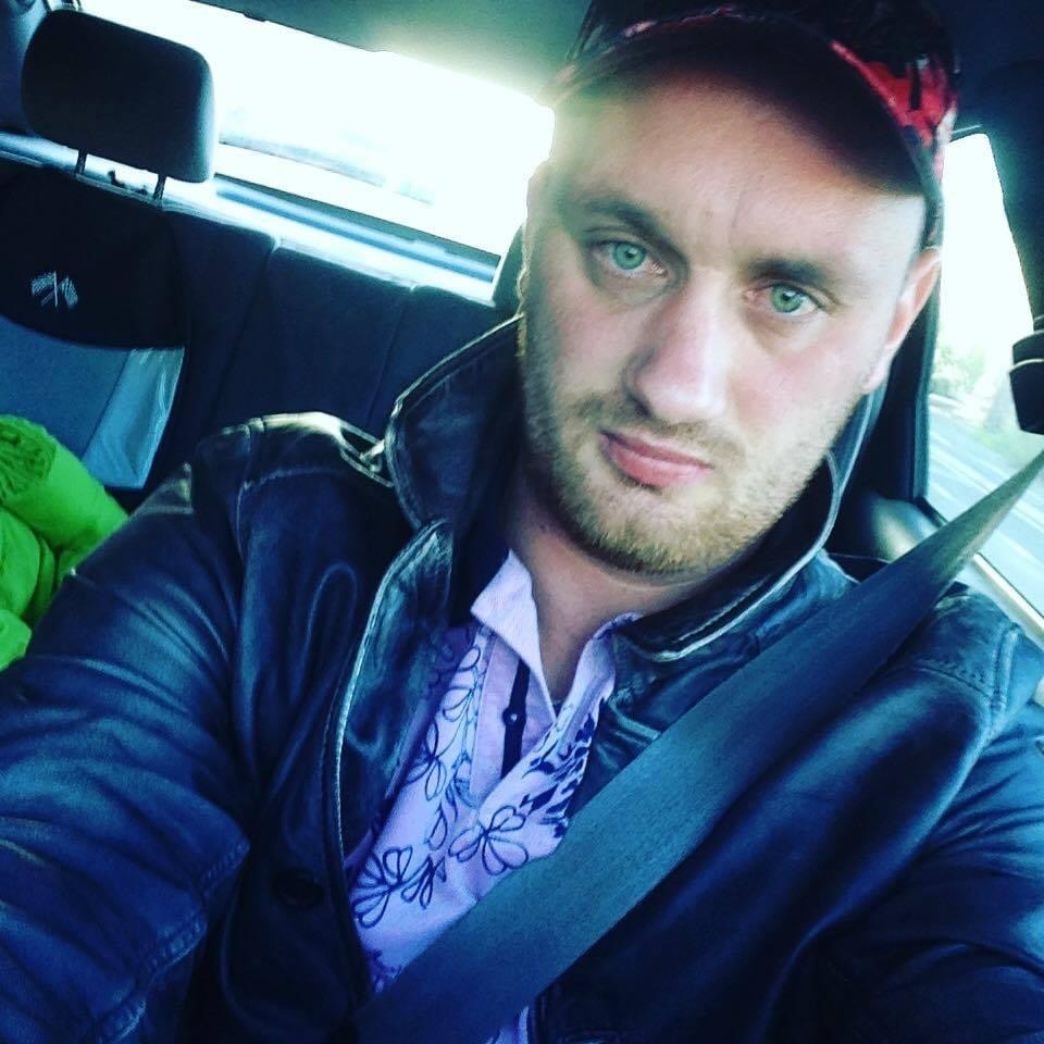 Profil de Hasan, 37 ans, Drague gay à Lavigny