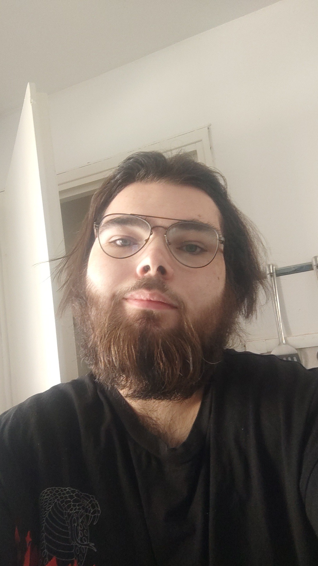 Profil de Delfin, 21 ans, Drague gay à Mies