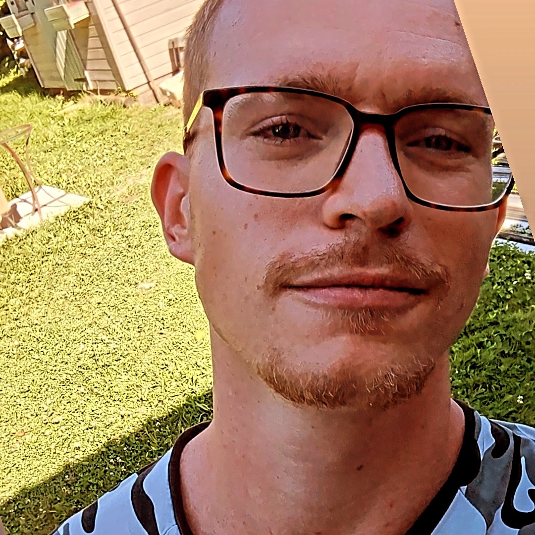 Profil de Dexter, 27 ans, Drague gay à La Punt Chamues-ch