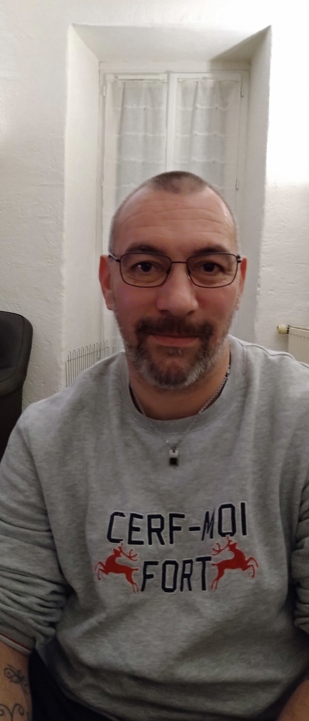 Profil de Eymeric, 38 ans, Drague gay à Wichtrach