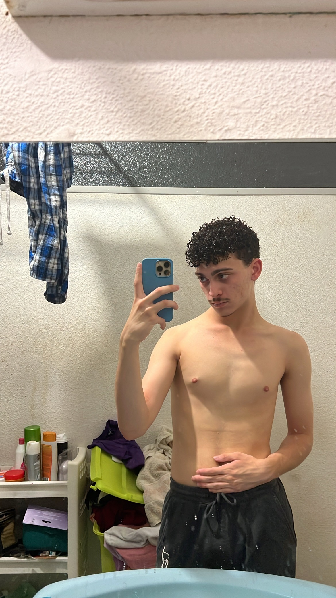 Profil de Clodomir, 24 ans, Drague gay à Corcelles BE