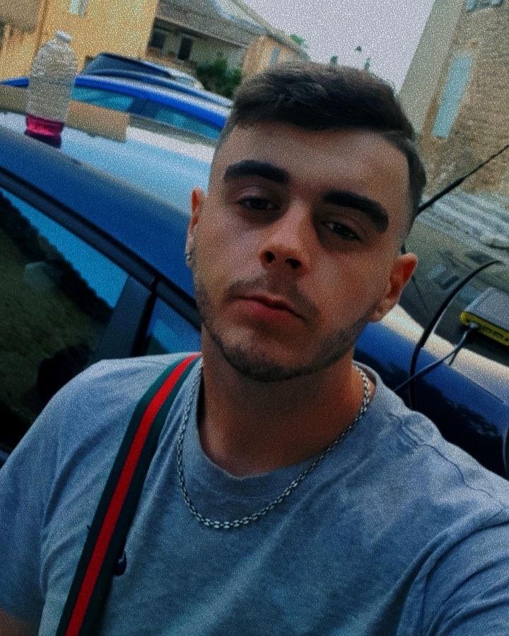 Profil de Arda, 21 ans, Drague gay à Mirchel