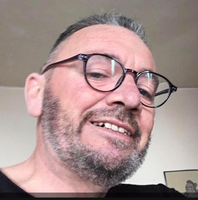 Profil de Tulio, 55 ans, Drague gay à Morgarten