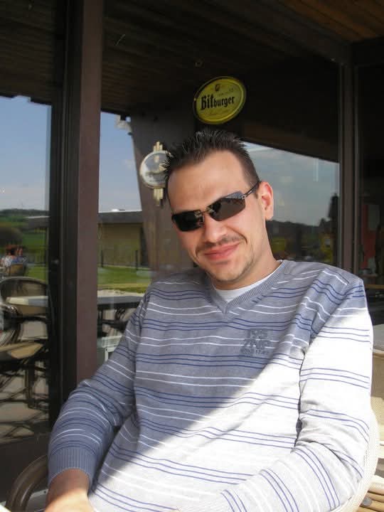 Profil de Orhan, 43 ans, Drague gay à Bigenthal