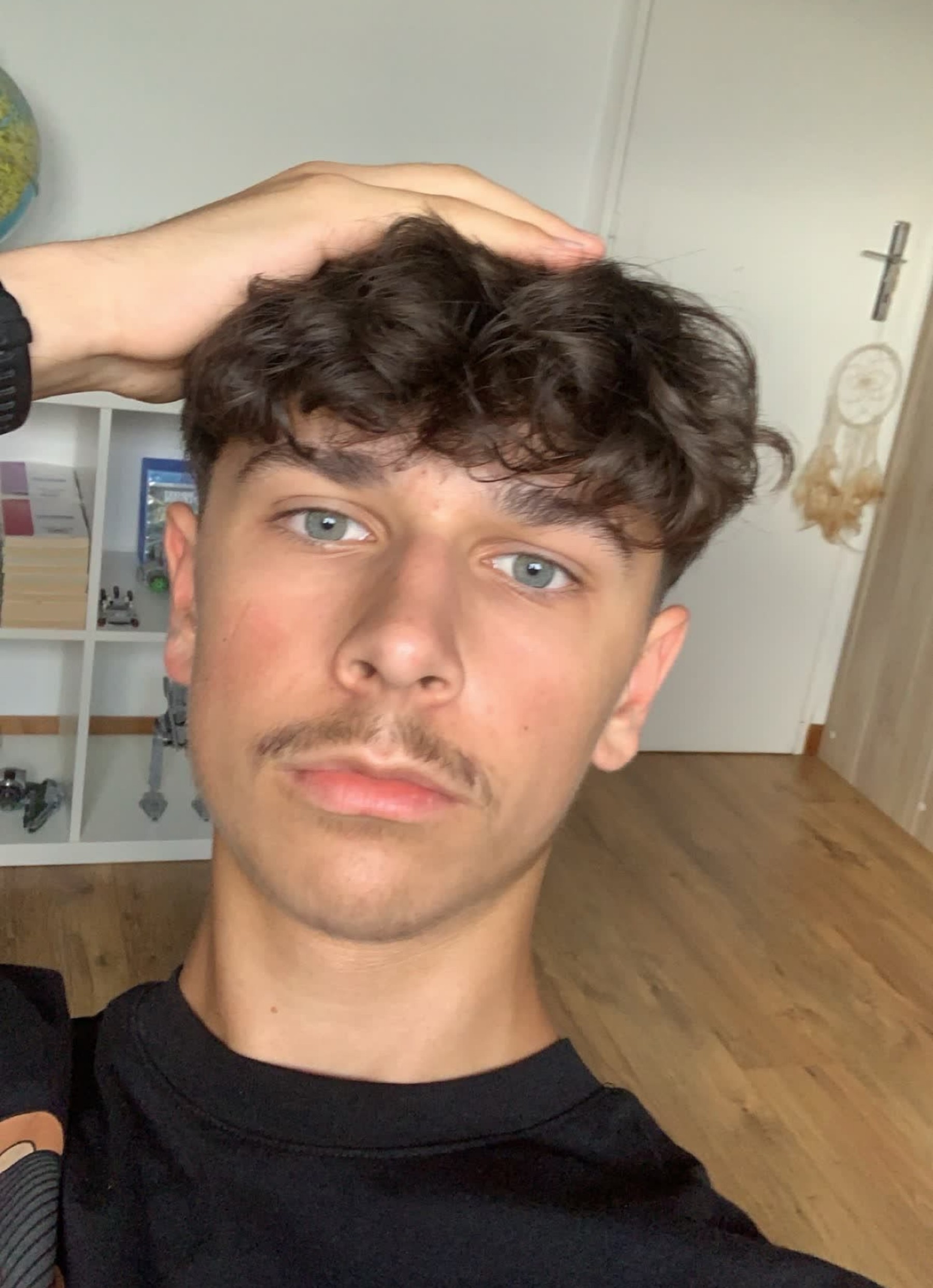 Profil de Jean-guy, 19 ans, Drague gay à Hallau