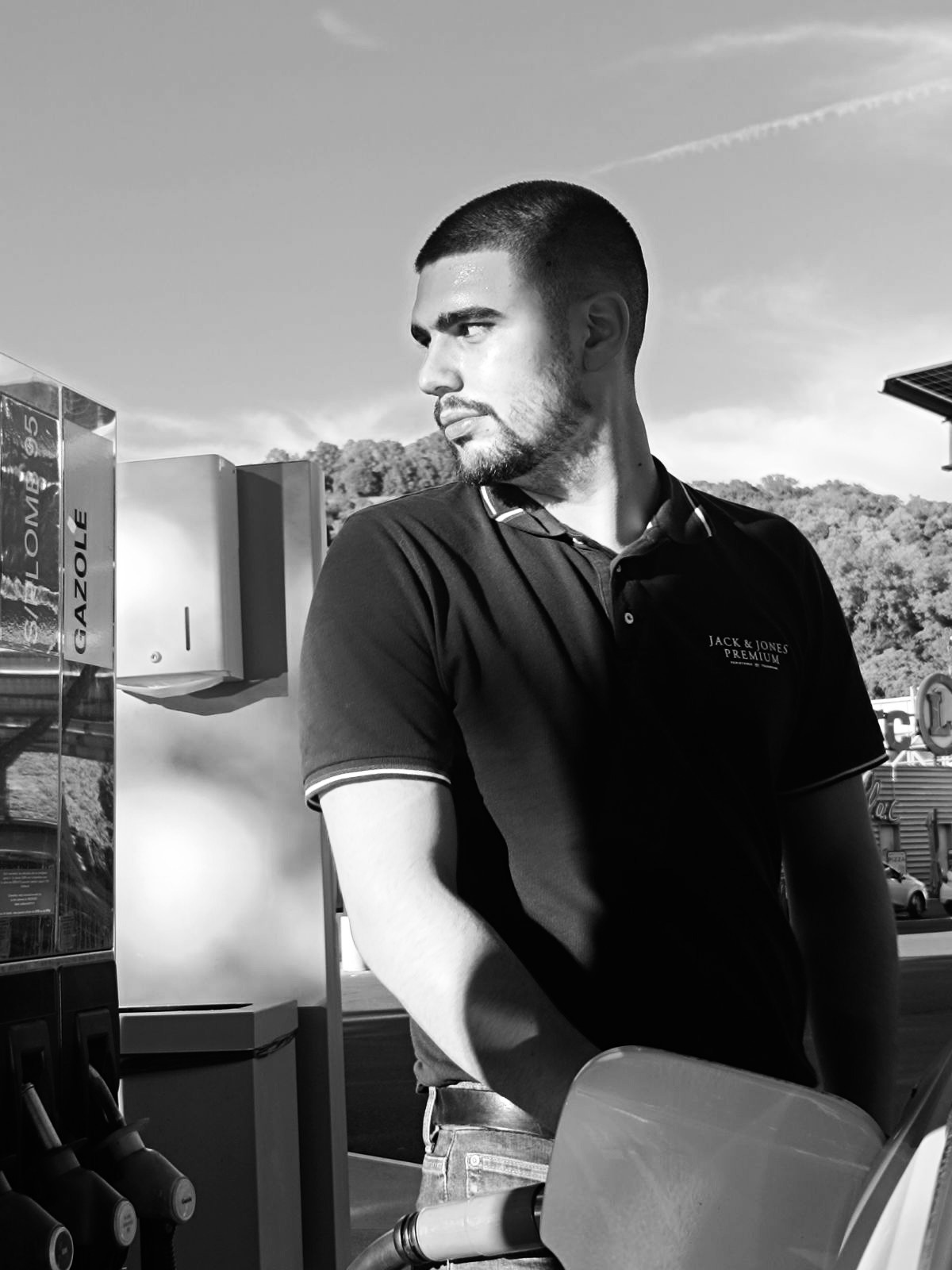 Profil de Selmane, 22 ans, Drague gay à Roggenburg