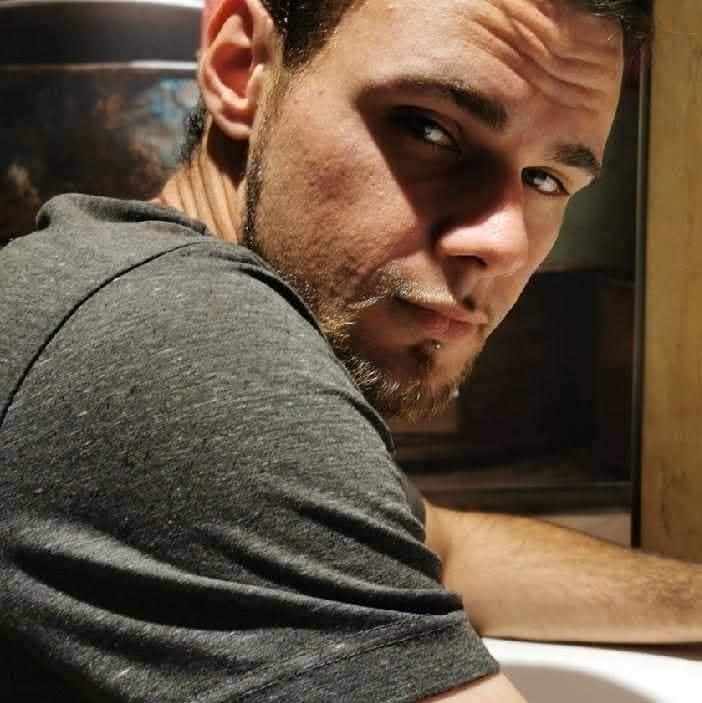 Profil de Abdelhadi, 31 ans, Drague gay à Kehrsiten