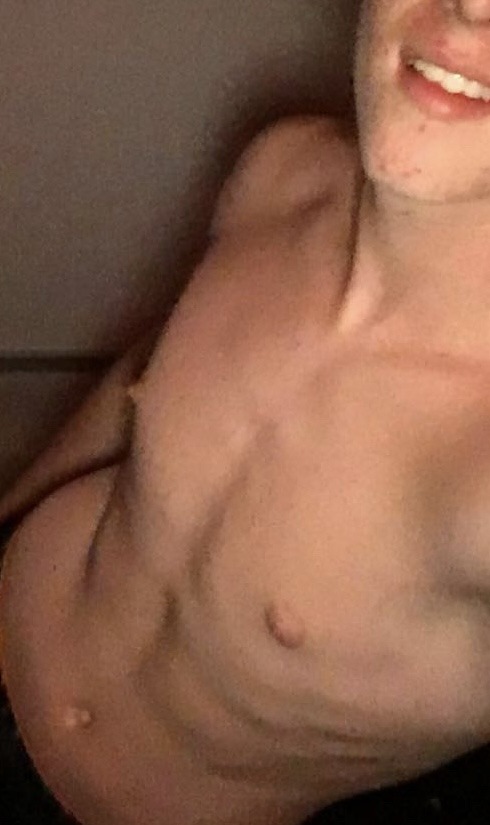 Profil de Willy, 24 ans, Drague gay à Kehrsiten