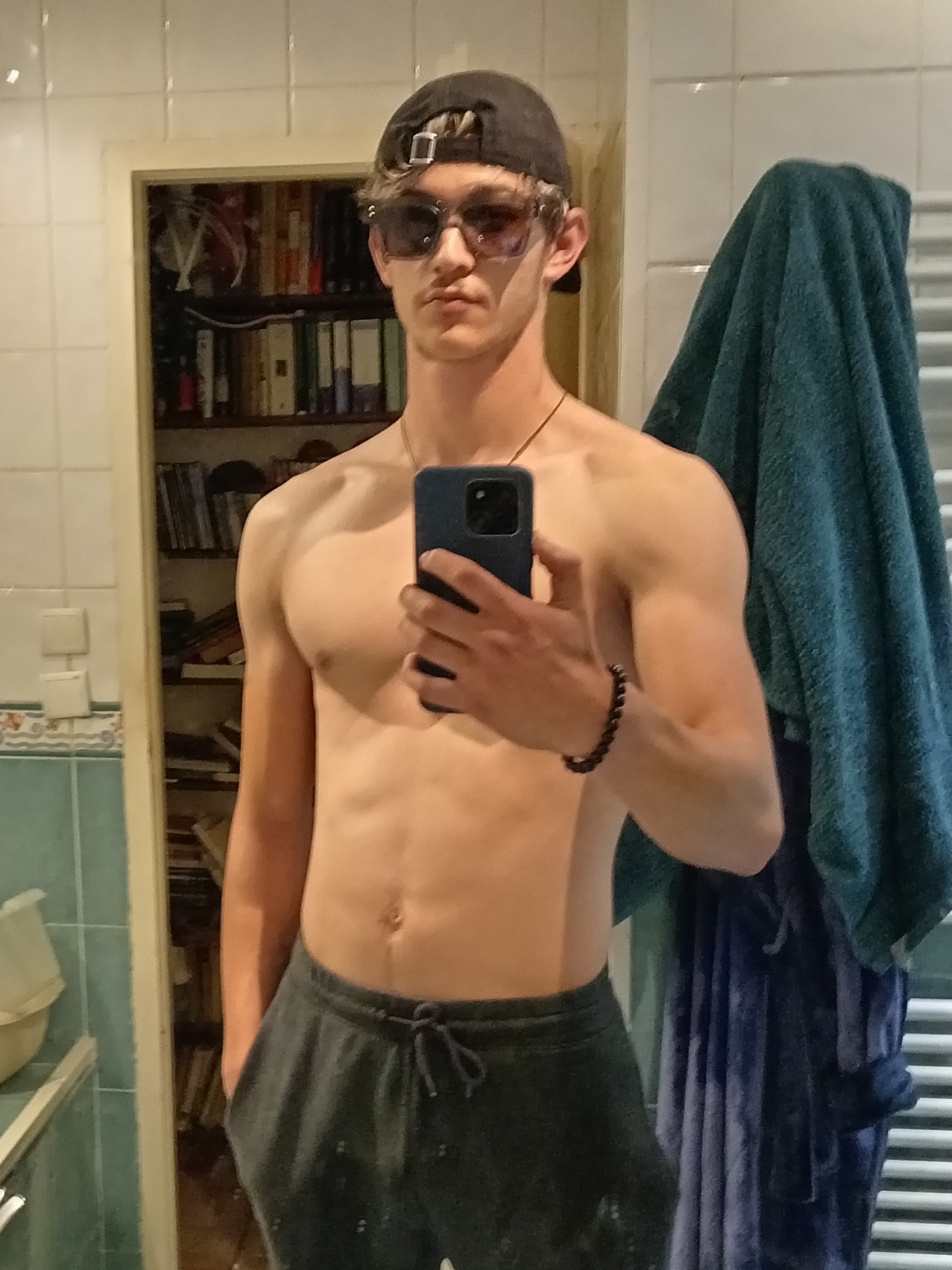 Profil de Ramdan, 21 ans, Drague gay à Rorschach