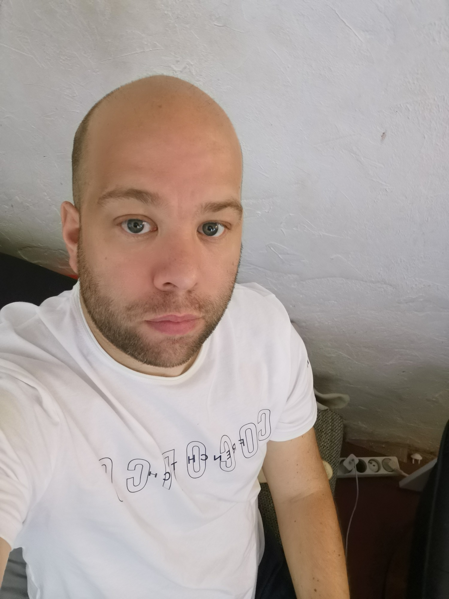 Profil de Travys, 44 ans, Drague gay à Kiental