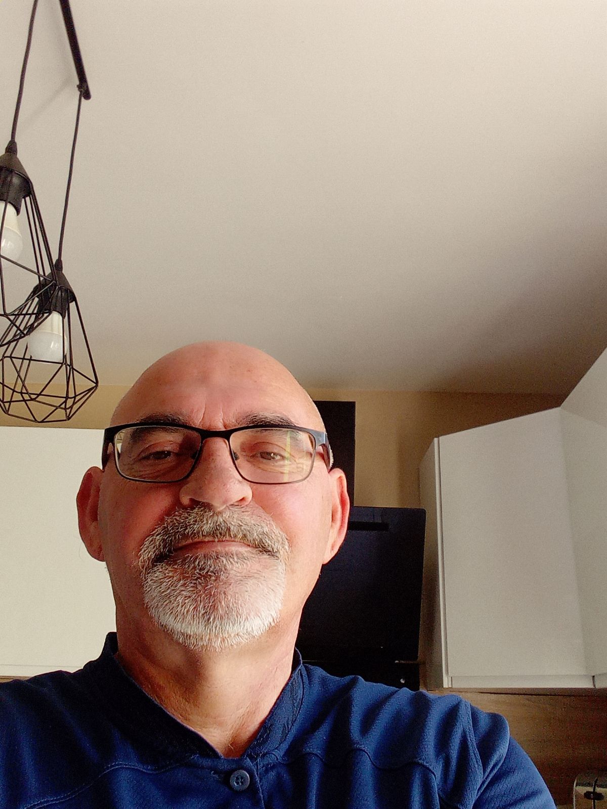 Profil de Aro, 55 ans, Drague gay à Wangenried