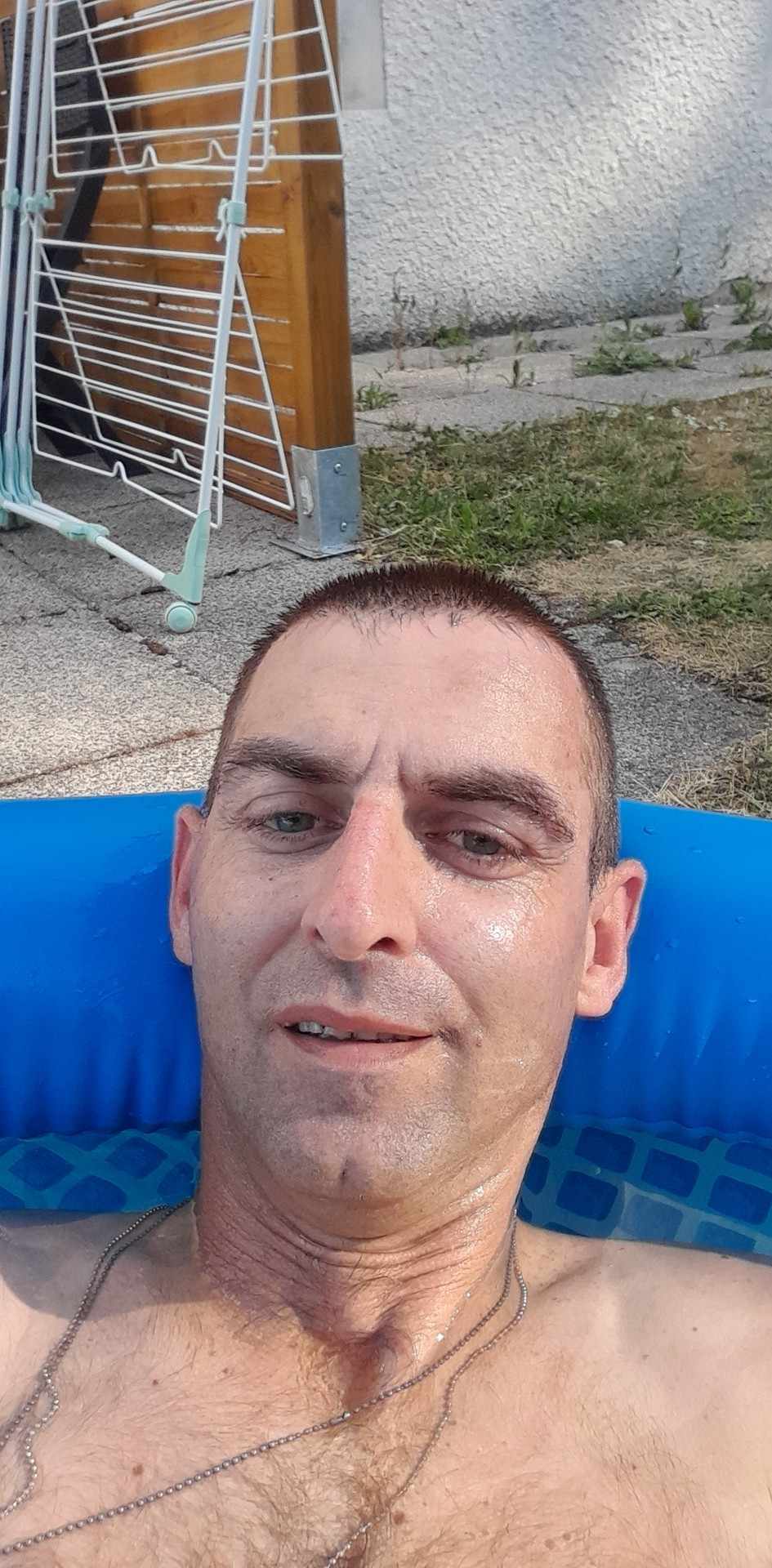 Profil de Youba, 37 ans, Drague gay à Bévilard