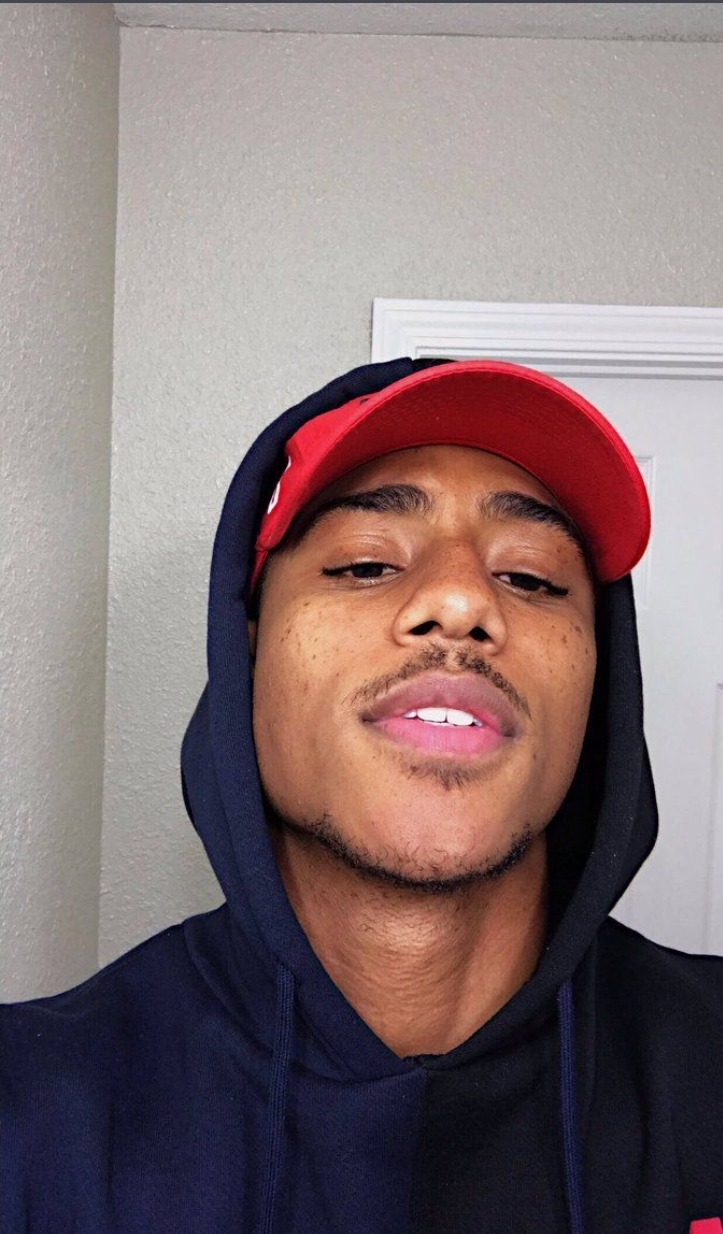 Profil de Khalifa, 23 ans, Drague gay à Weggis