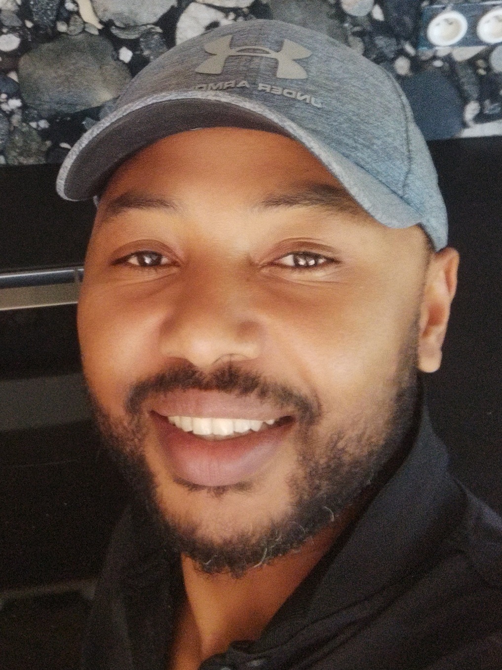 Profil de Antonio, 40 ans, Drague gay à Sfazù