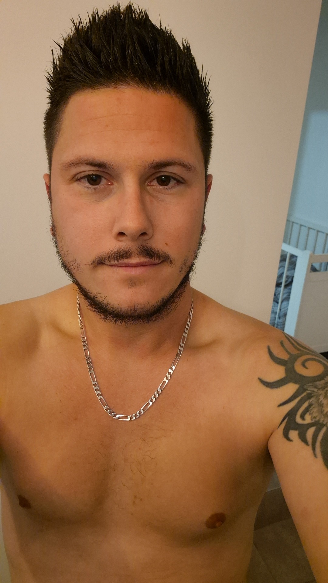 Profil de Avram, 33 ans, Drague gay à Ballwil
