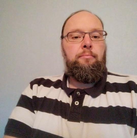 Profil de Dogus, 46 ans, Drague gay à Bévilard