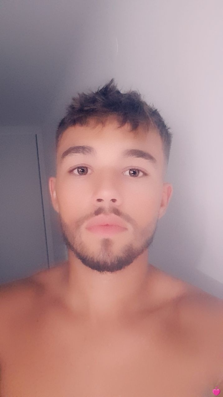 Profil de Marah, 21 ans, Drague gay à Greifensee